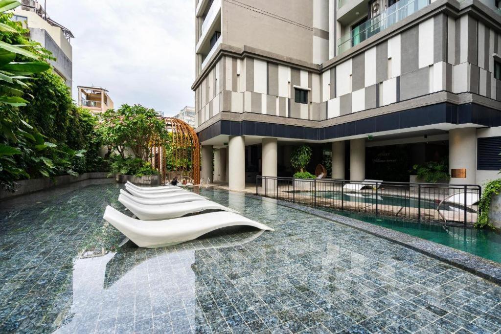 Lusso Suites - D1Mension & Zenity Residence, Sg'S Heart Хошимін Екстер'єр фото