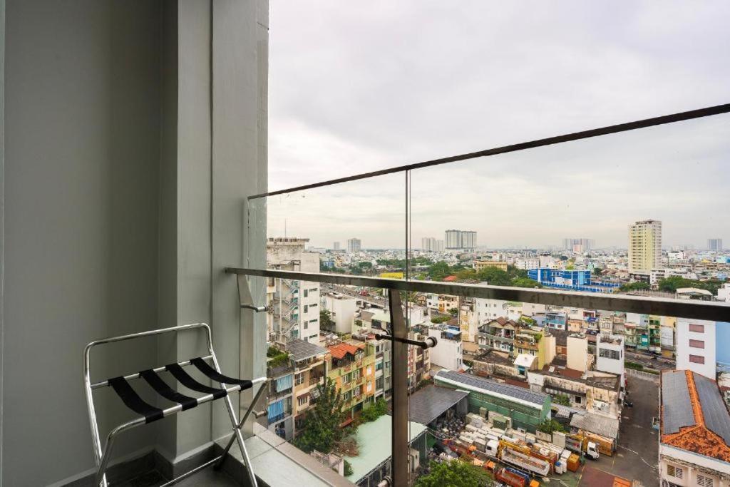 Lusso Suites - D1Mension & Zenity Residence, Sg'S Heart Хошимін Екстер'єр фото